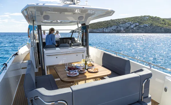 Nimbus Tender T11