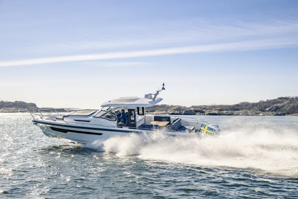 Nimbus Tender T11