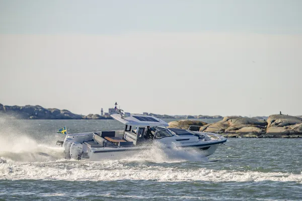 Nimbus Tender T11