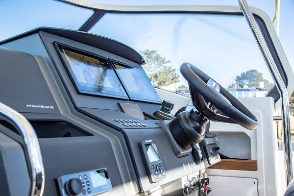 Nimbus Tender T11