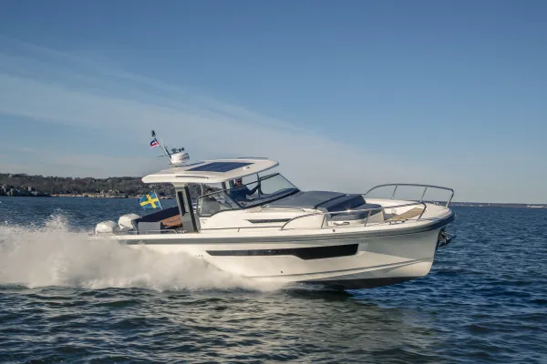 Nimbus Tender T11