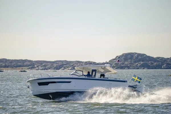 Nimbus Tender T11