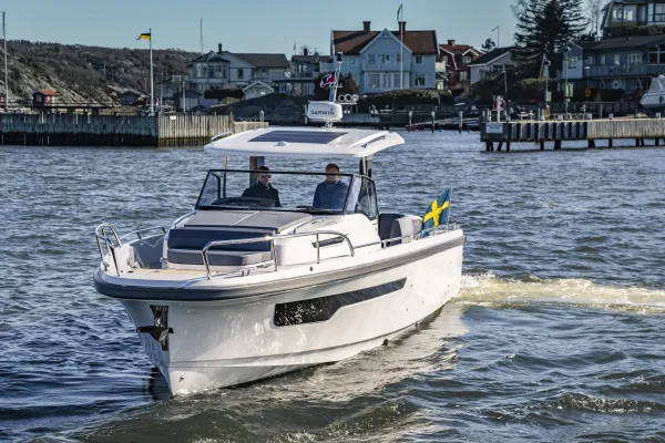 Nimbus Tender T11