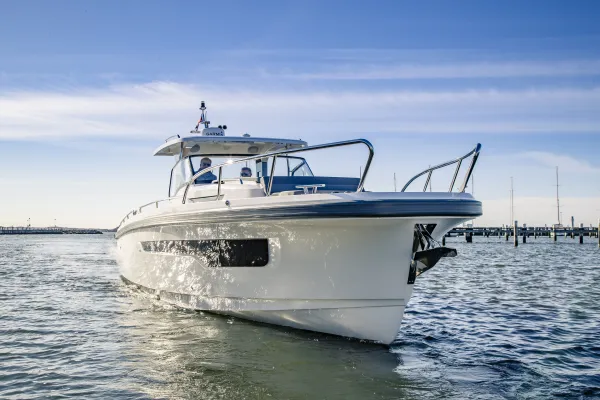 Nimbus Tender T11