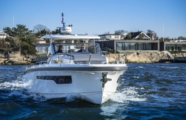 Nimbus Tender T11