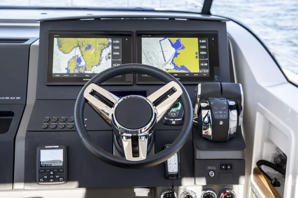 Nimbus Tender T11