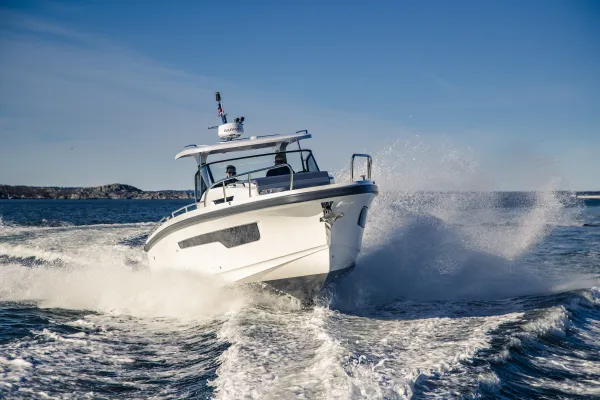 Nimbus Tender T11
