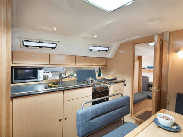 Bavaria Cruiser 40