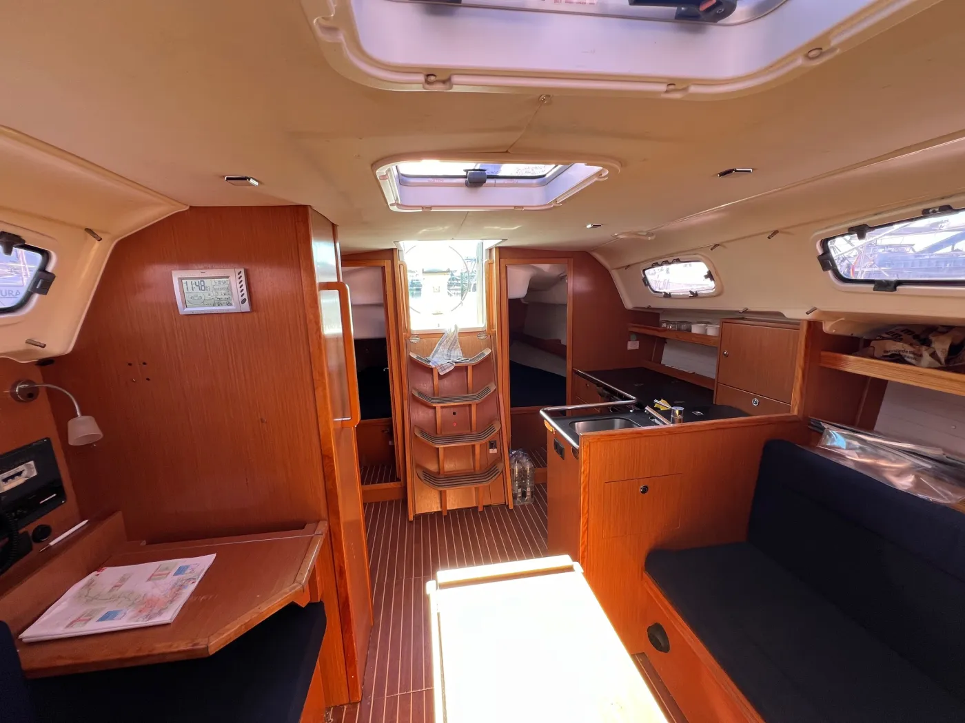 Bavaria 35 Cruiser - Sailboat in Lemmer