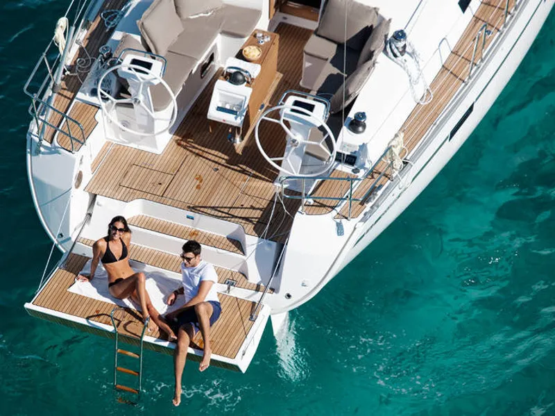 Bavaria Cruiser 46 - Sailboat in Lemmer