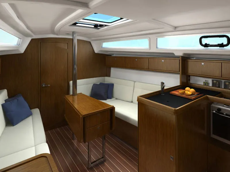 Bavaria Cruiser 33 - Sailboat in Lemmer
