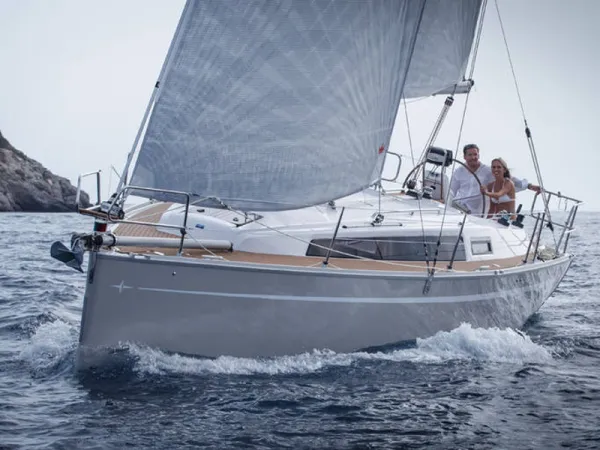 Bavaria Cruiser 33