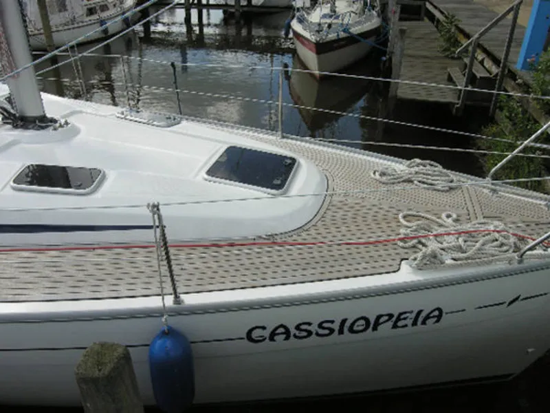 Bavaria 37 Cruiser - Sailboat in Lemmer