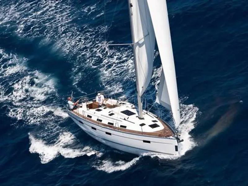 Bavaria 40 Cruiser - Sailboat in Palma