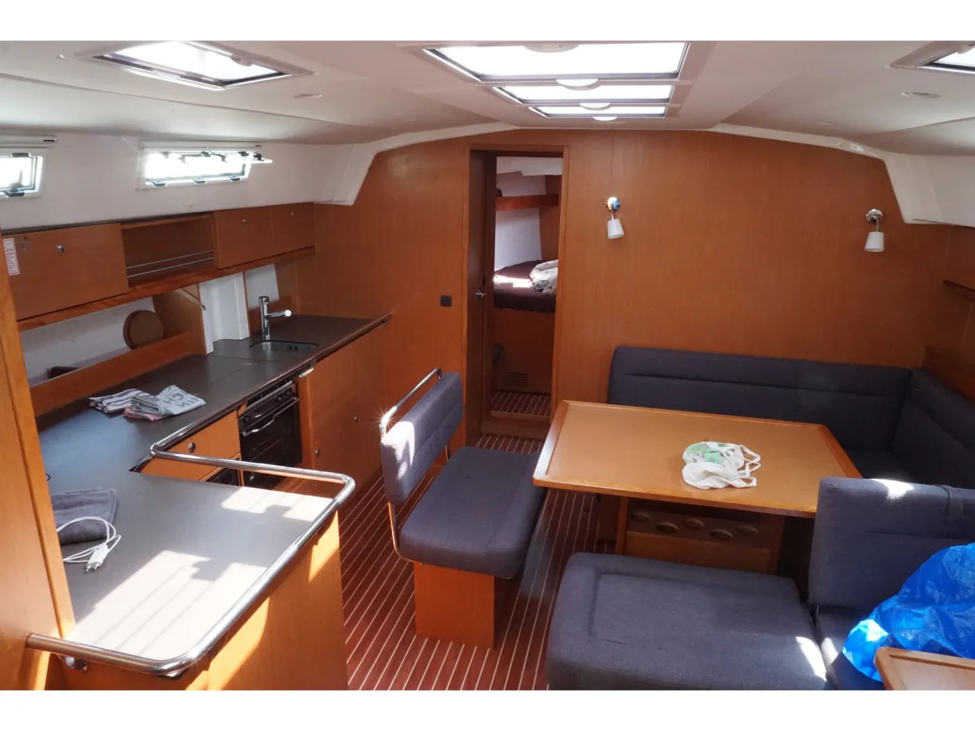 Bavaria Cruiser 45 - Sailboat in Lemmer