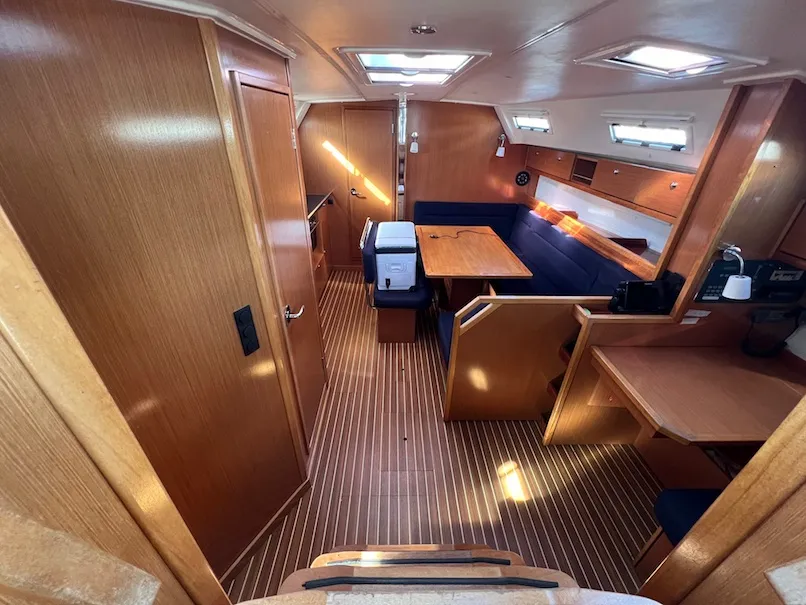 Bavaria Cruiser 40 - Sailboat in Lemmer