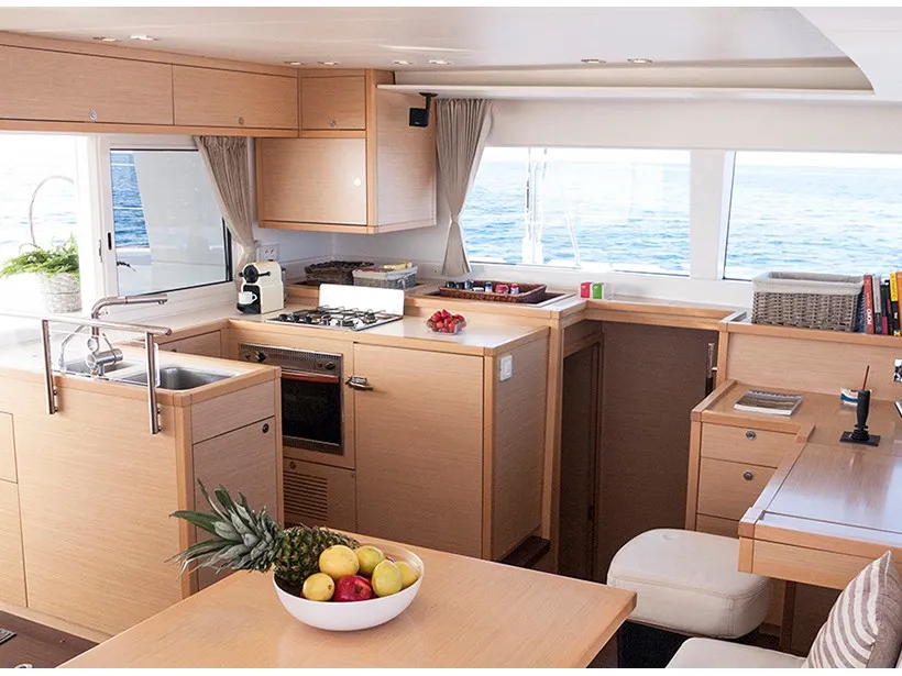 Lagoon 450 - Catamaran in Santa Eulària des Riu