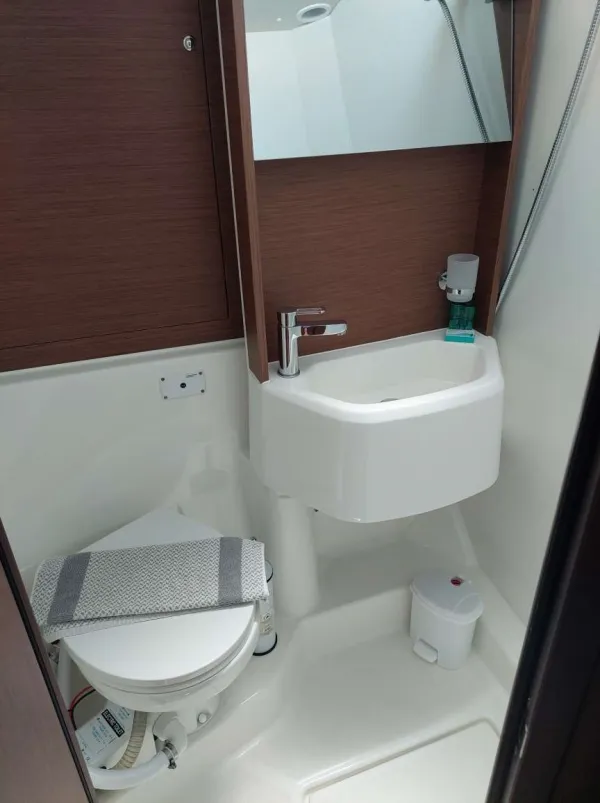 Oceanis 51.1