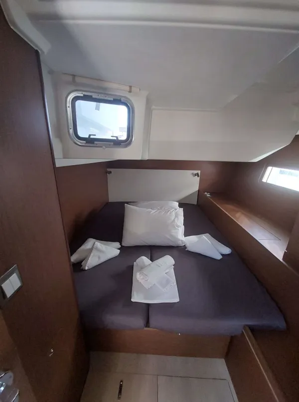 Oceanis 51.1