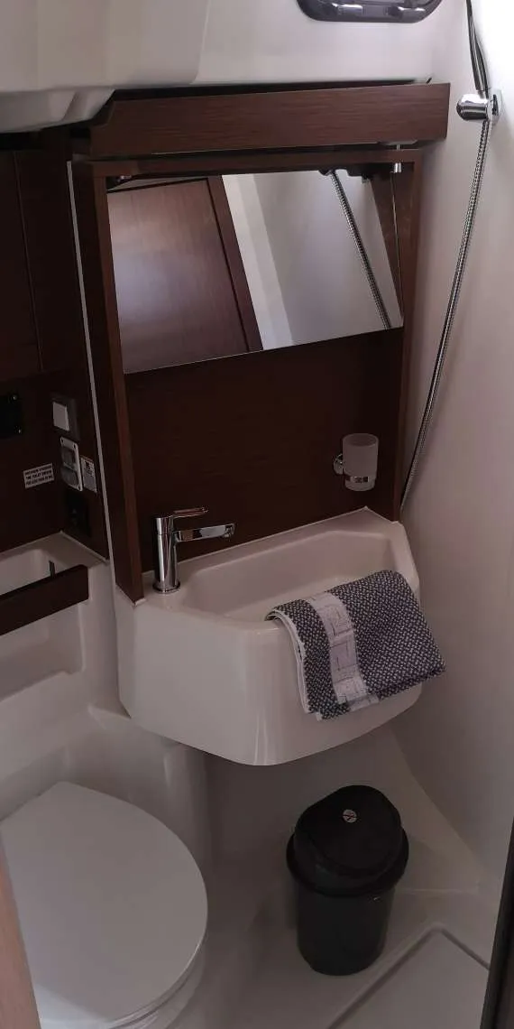 Oceanis 51.1