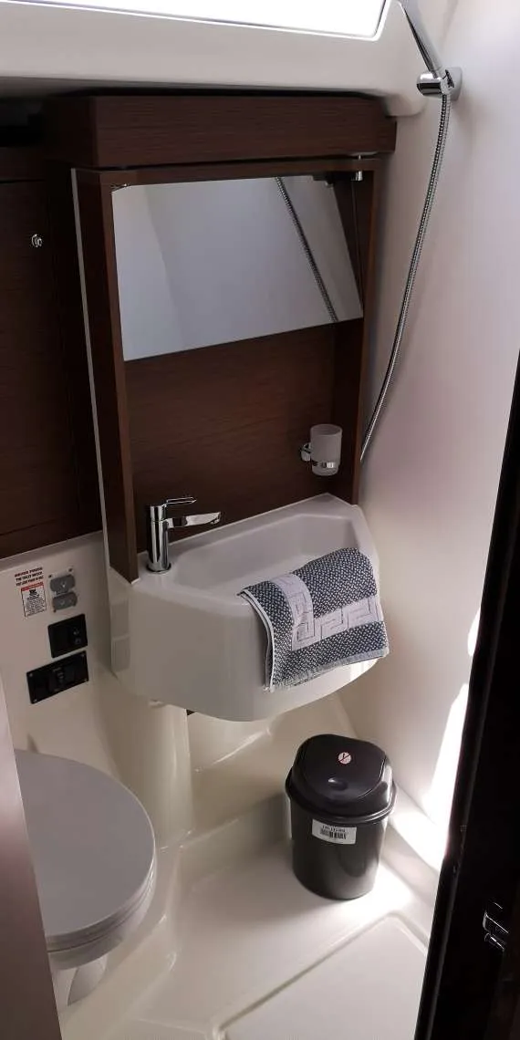 Oceanis 51.1
