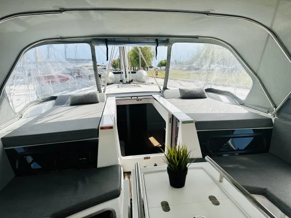 Oceanis 51.1