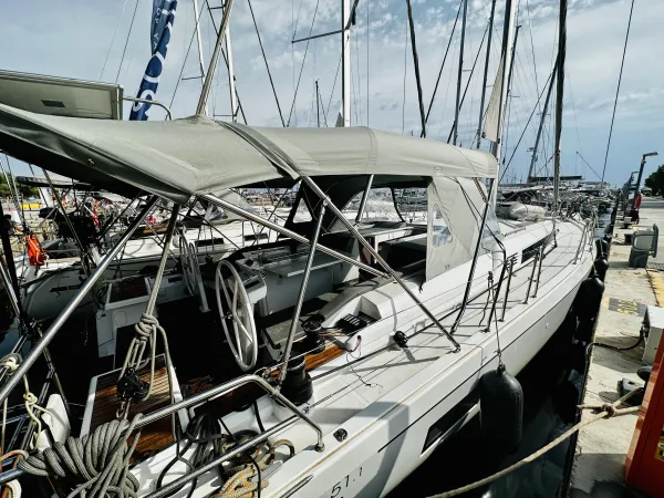 Oceanis 51.1