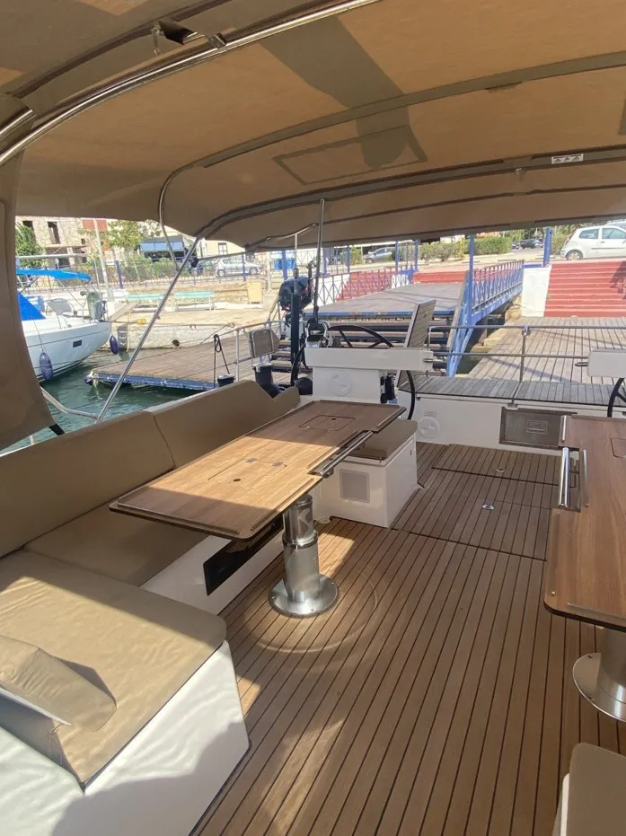 Bavaria C57 - Yelkenli içinde Lavrio