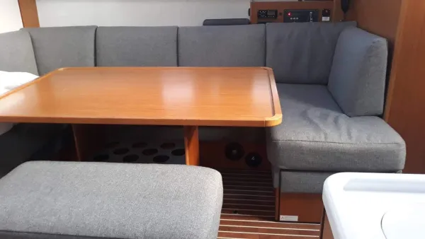 Bavaria Cruiser 46 Style