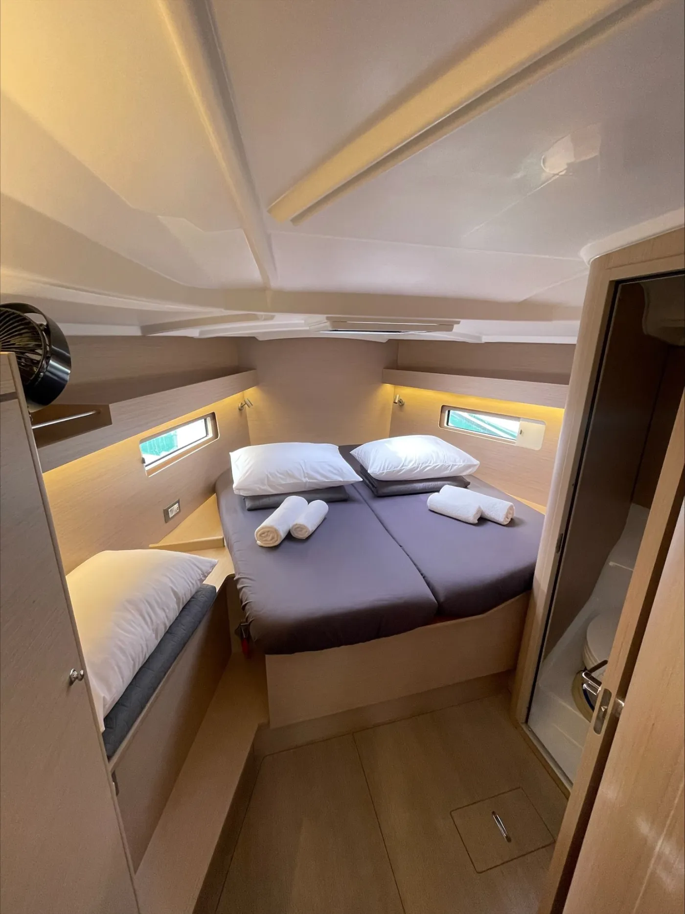 Oceanis 40.1 - Yelkenli içinde Lavrio