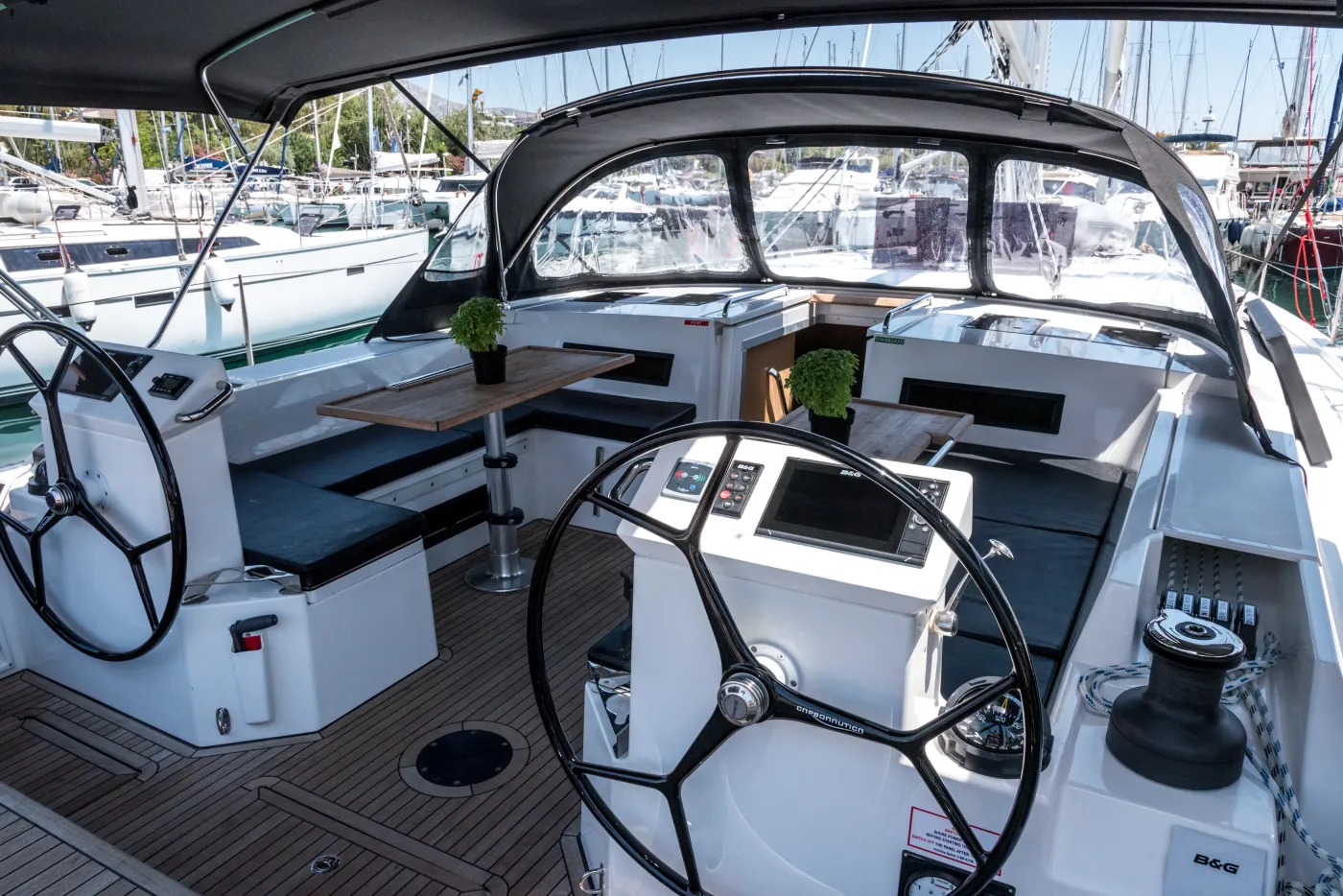 Bavaria C50 - Yelkenli içinde Lefkada