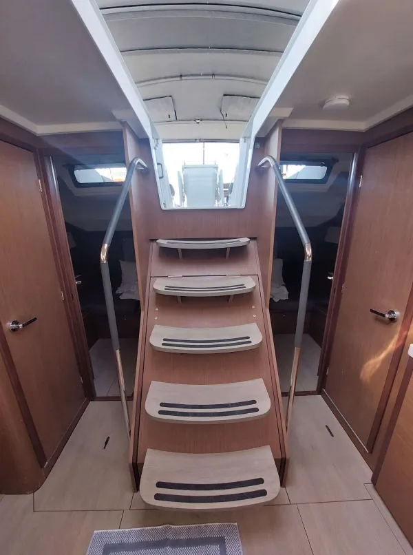 Oceanis 51.1