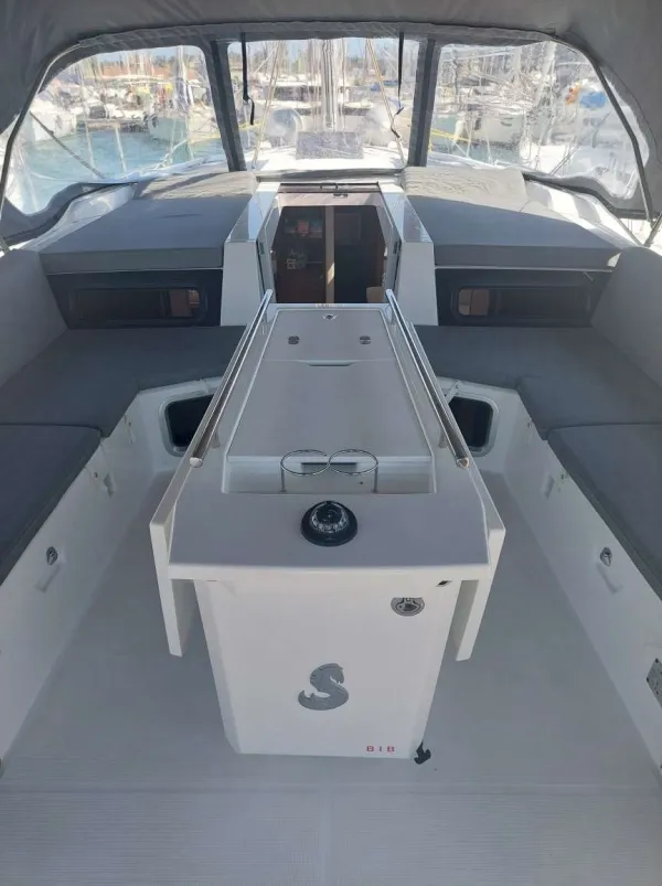 Oceanis 51.1