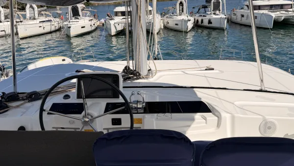 Lagoon 46