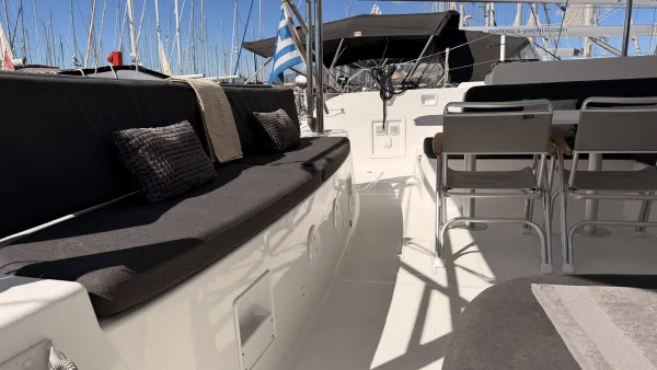 Lagoon 46