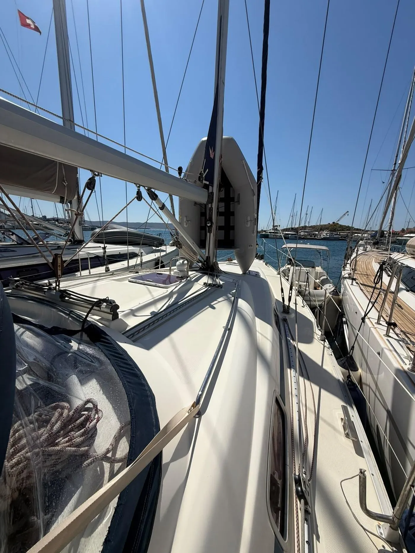 Bavaria 42 Cruiser - Yelkenli içinde Lavrio
