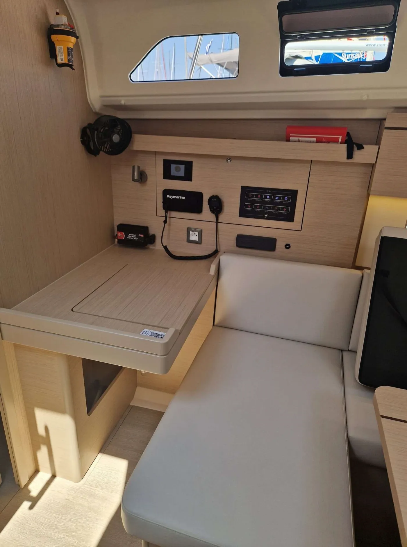 Oceanis 40.1 - Sailboat in Kontokali