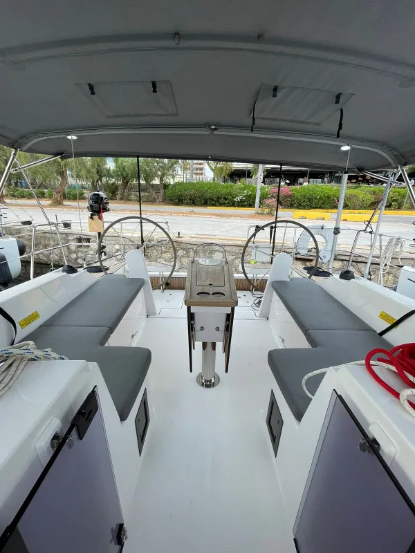 Bavaria C42