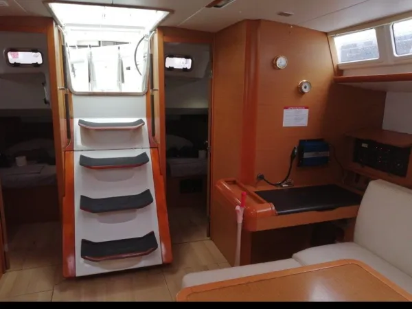 Sun Odyssey 469