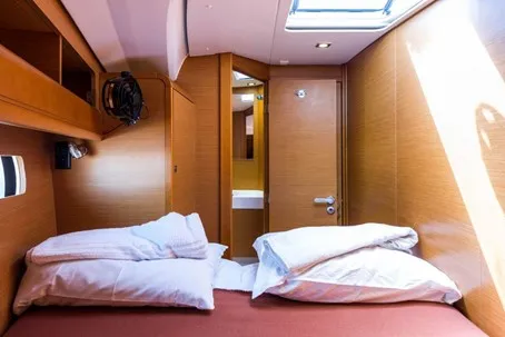 Sun Odyssey 469