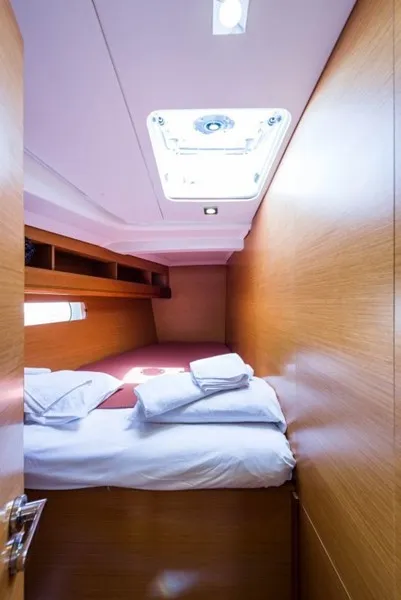 Sun Odyssey 469