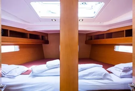 Sun Odyssey 469