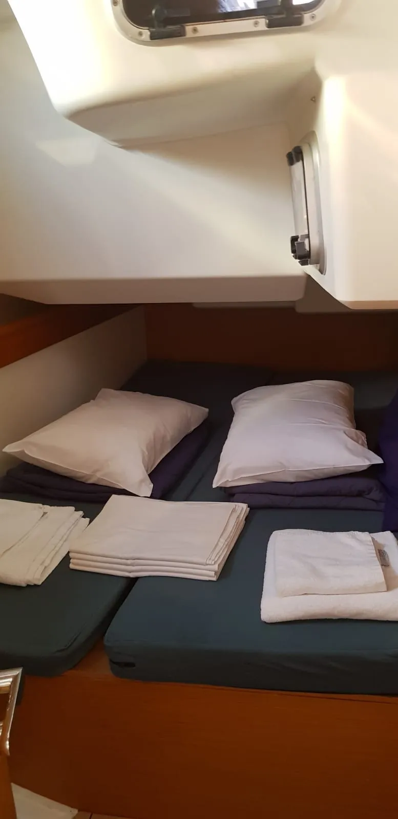 Sun Odyssey 469 - Sailboat in Alimos