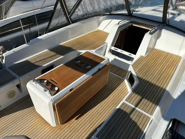 Jeanneau 54