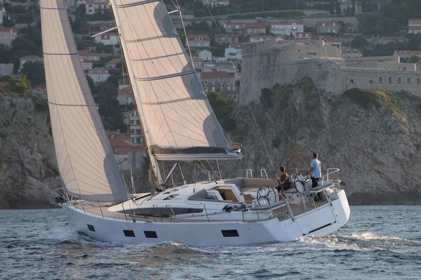 Jeanneau 54 - Sailboat in Dénia
