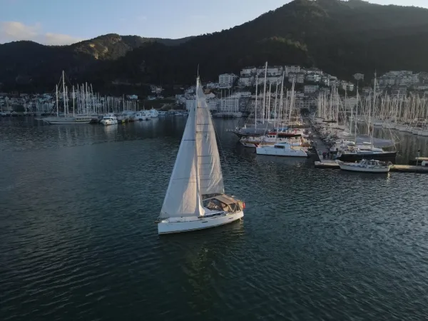 Sun Odyssey 379