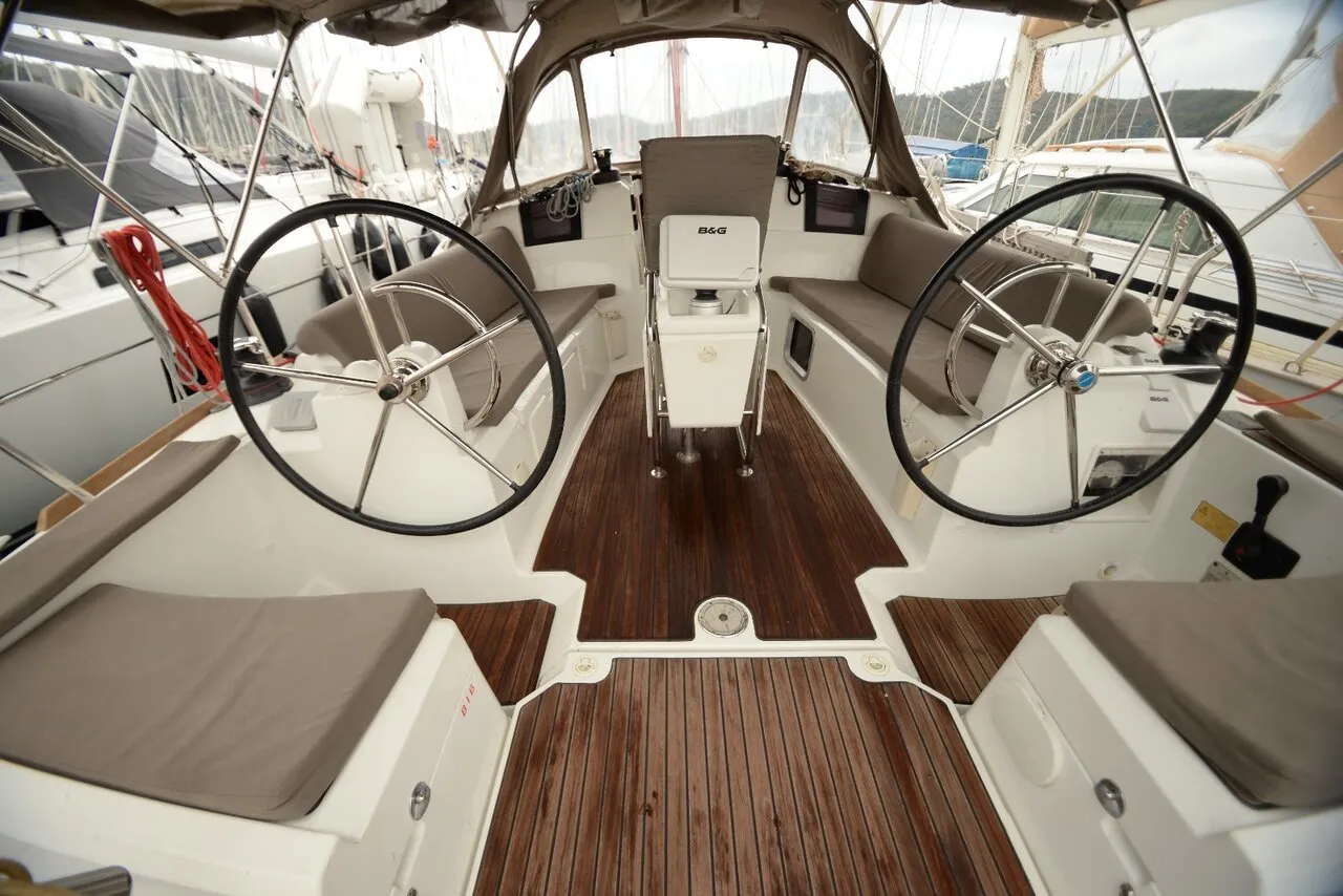Sun Odyssey 379 - Sailboat in Karagözler