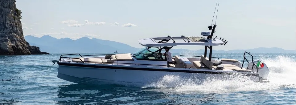 Axopar 37  Sun Top - Motor Yat içinde Mikonos