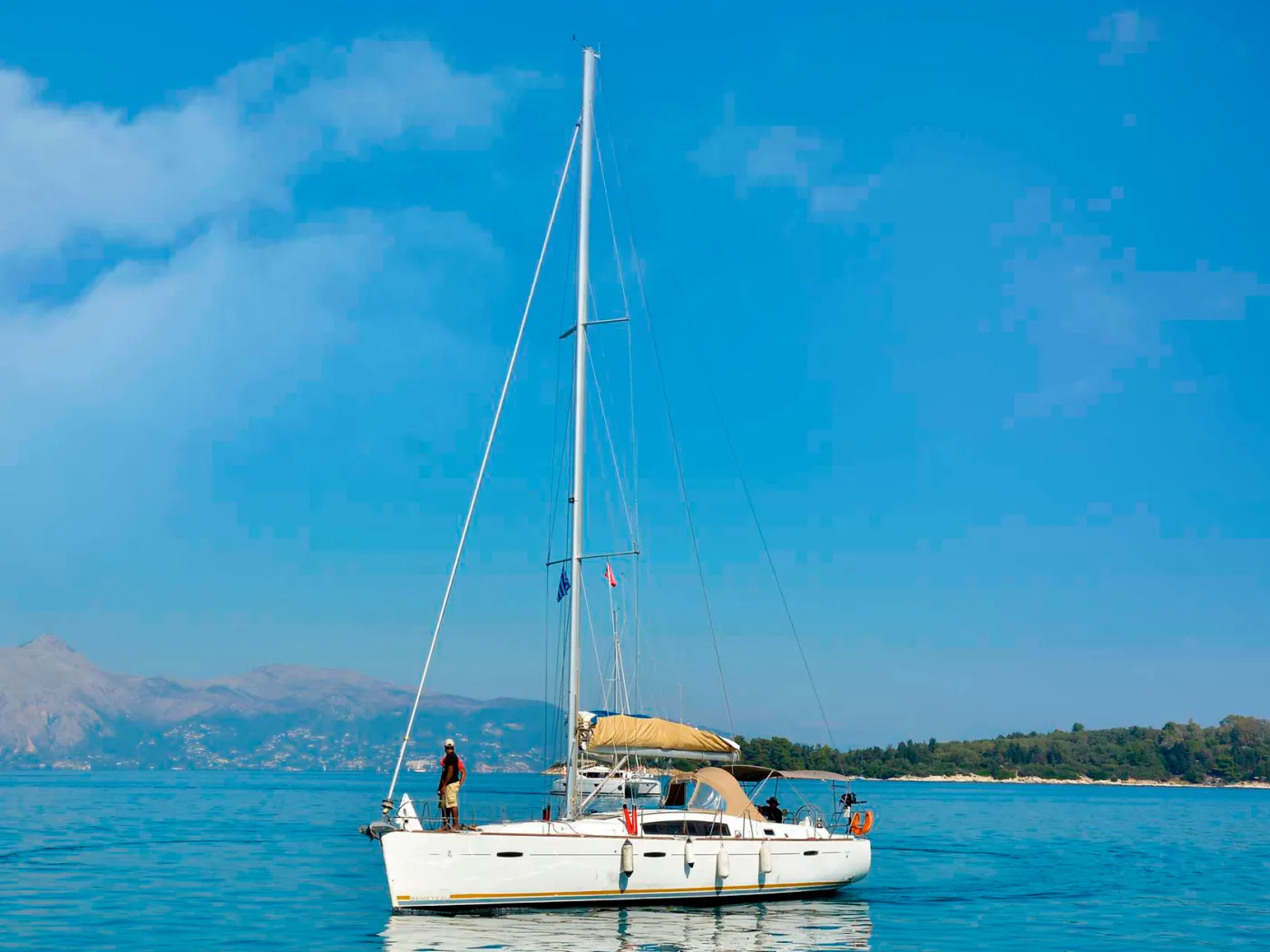 Oceanis 43 - Sailboat in Kerkira