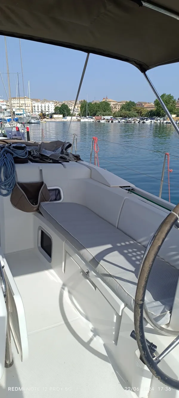 Sun Odyssey 519